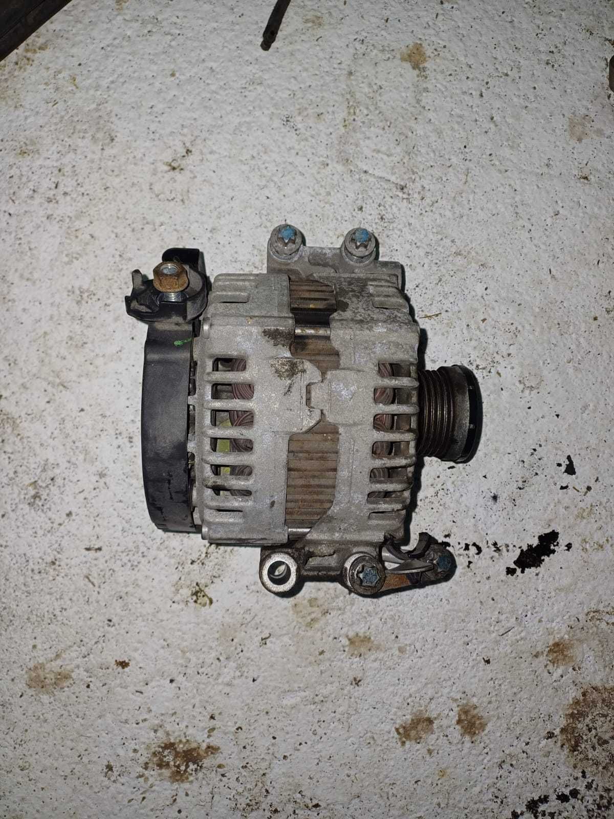 Sprzedam alternator, silnik na części do BMW E90 325I 218KM N53B