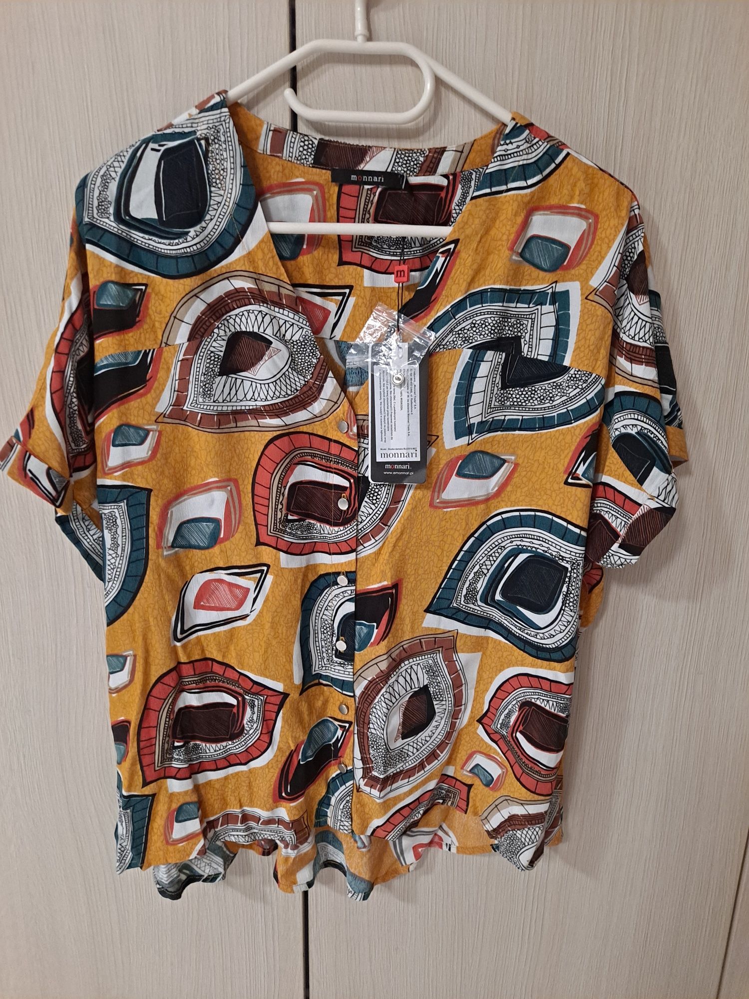nowa bluzka Monnari rozm. 40-42, 100% wiskoza