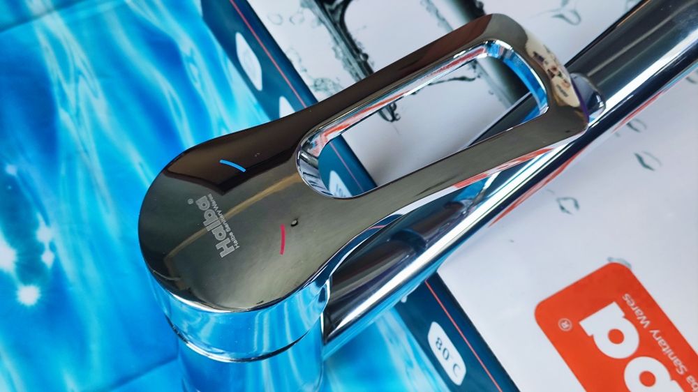 Змішувач, смеситель для умывальника Haiba Germes Chr-555 Nut