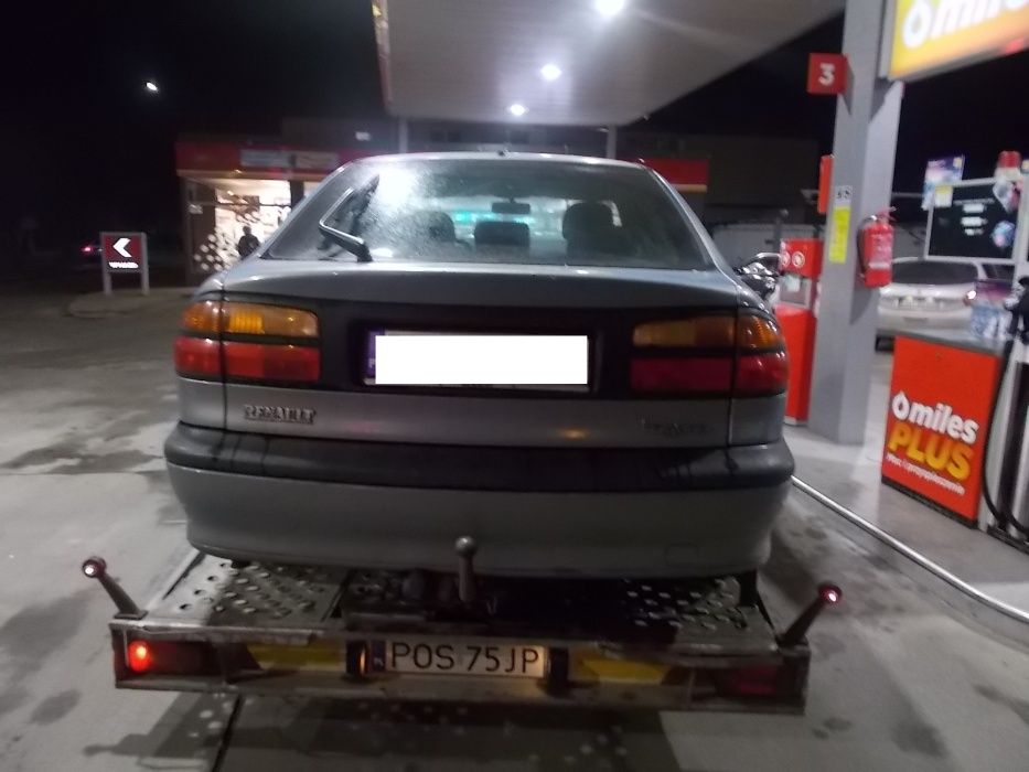 Renault Laguna I po lifcie,,1,9 DTI, jasnobłekitny metalik,na części