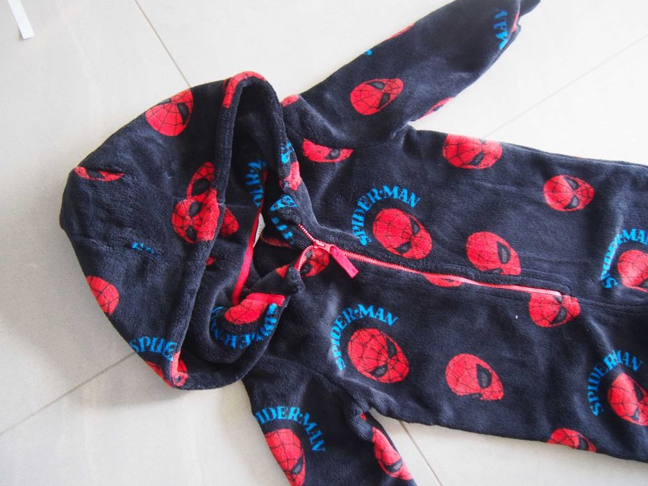 Pajac piżama 104/110 cm (4-6 l) spiderman