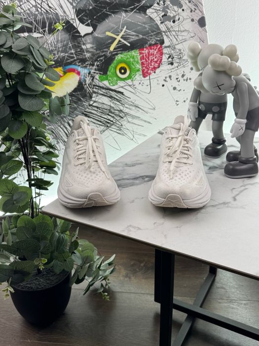 Кросівки Hoka Clifton 9 39 розмір Е6567