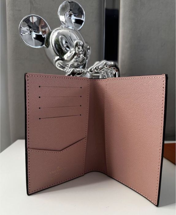 Louis Vuitton обложка на паспорт обкладинка с милым дизайном