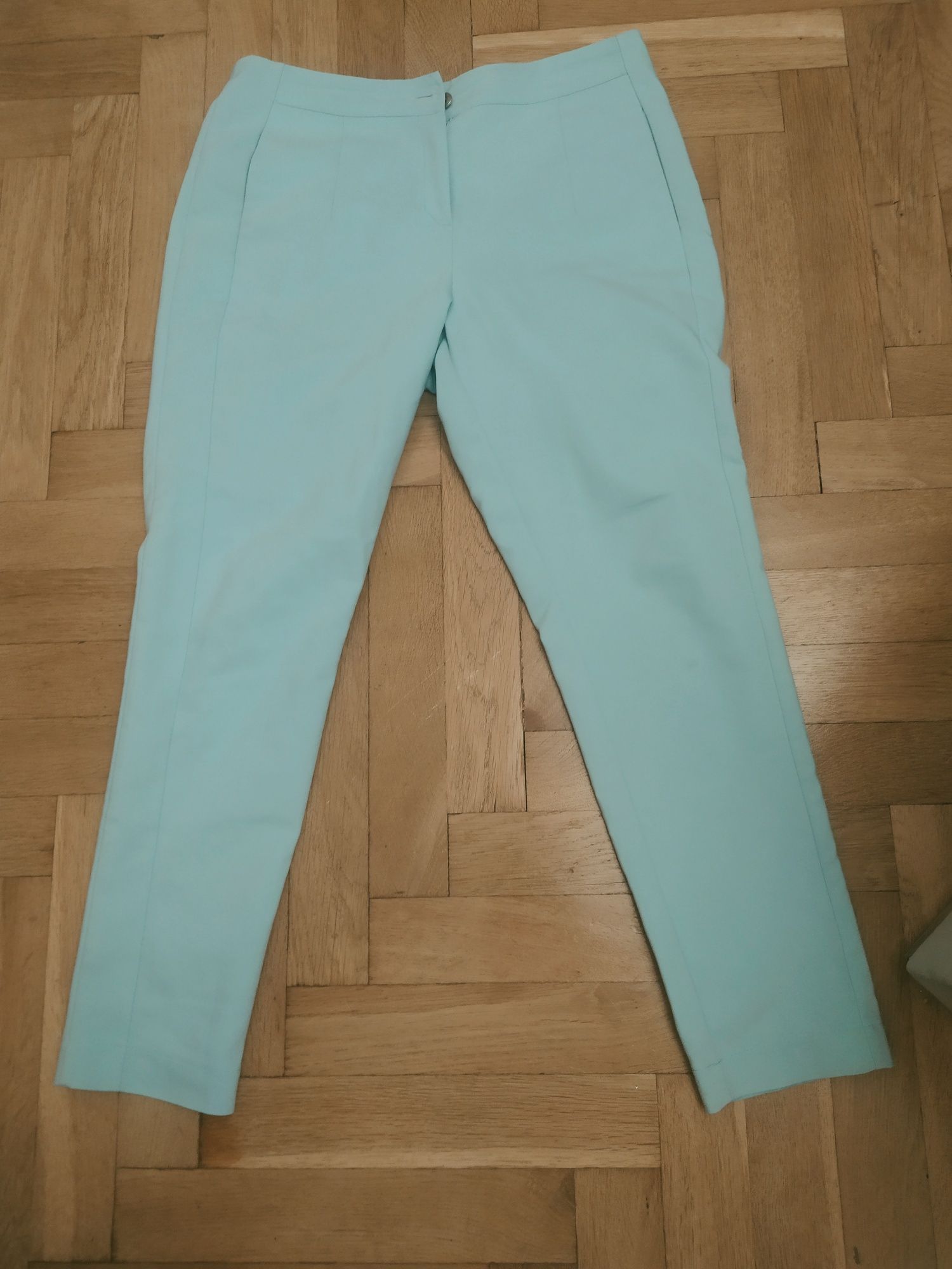 Miętowe spodnie Cocomore r.40