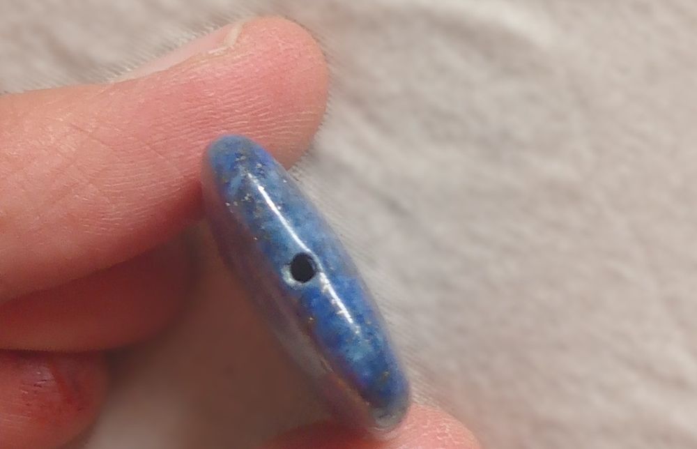 Lazuryt otwór kamien lapis lazuli