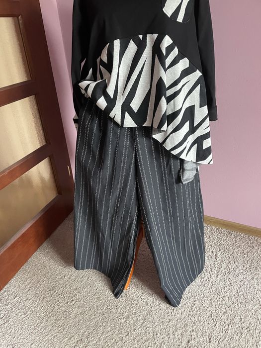 Spodnie szwedy kuloty szeroka nogawka firmy 158c 40/42/44