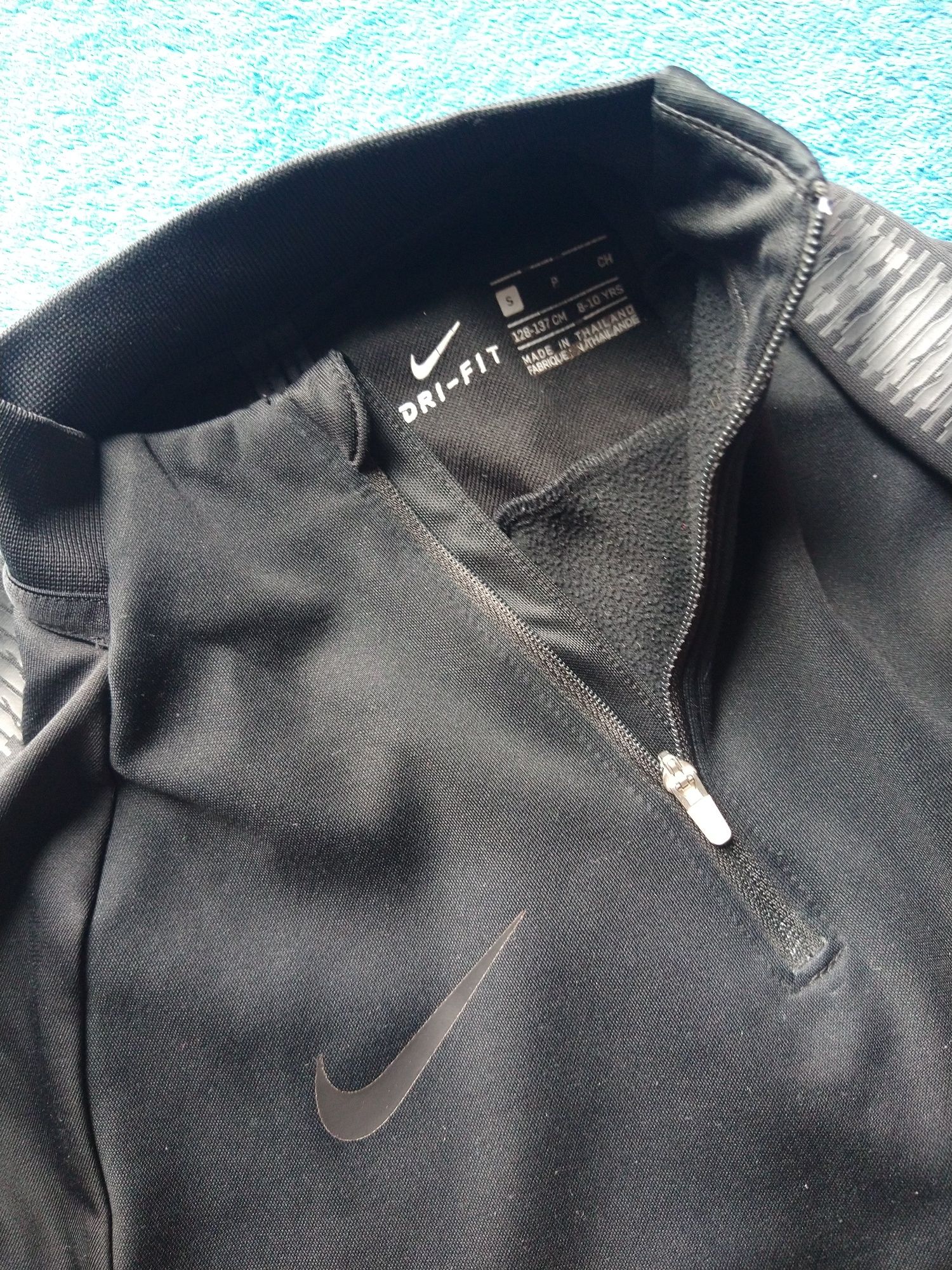 Koszulka termoaktywna Nike 128/137