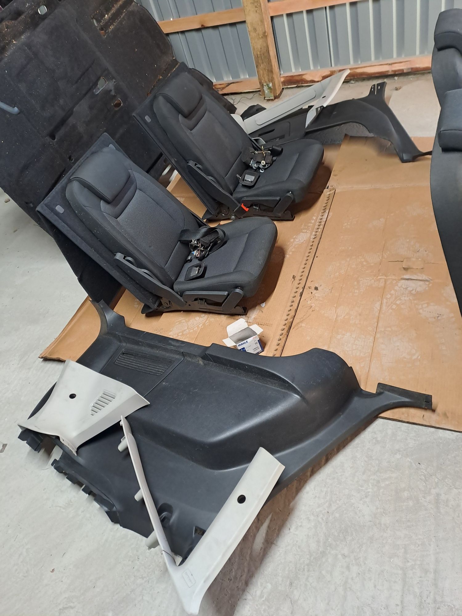 Fotele komplet Ford s-max 7 osób siedzen MK1