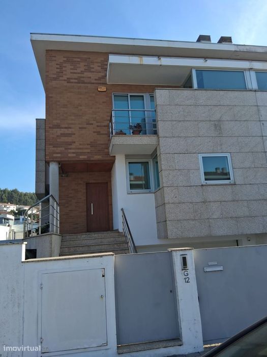 Moradia Mobilada em Lomar