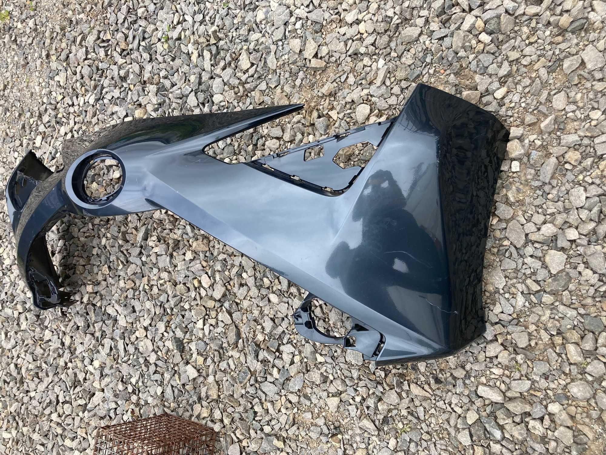 przód przedni zderzak toyota aygo 2 II lift 18->