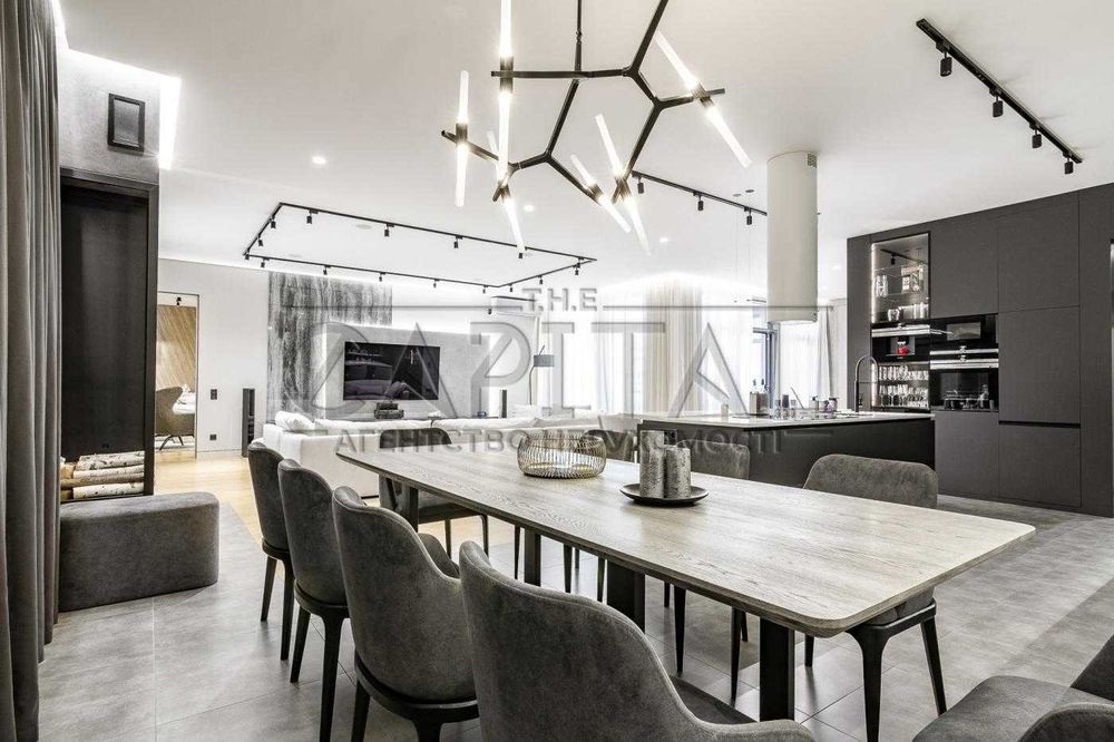 Суперпропозиція! Сучасний будинок у Києві з новим ремонтом — ЗНИЖКА!