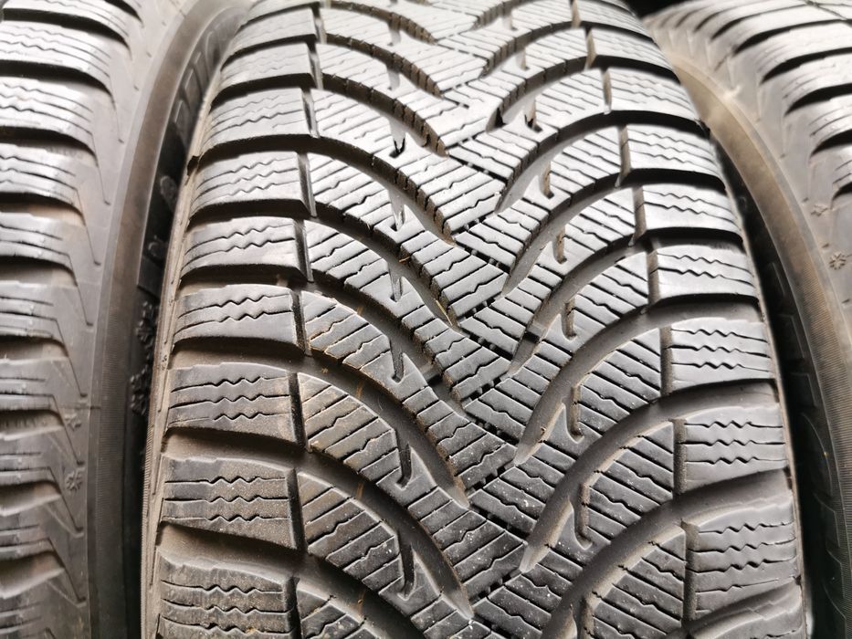 Зимняя резина 225/60 R16 Michelin a4