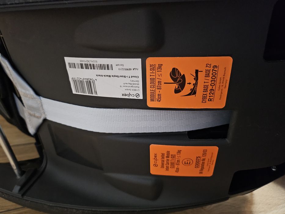 Cybex Cloud T i-Size fotelik czarny