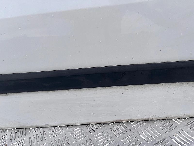 Drzwi Prawy Przod Przednie Z Listwa Citroen C4 Picasso Ii 2