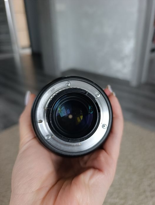 Обєктив Nikon AF-S 24-70 mm f/2.8G