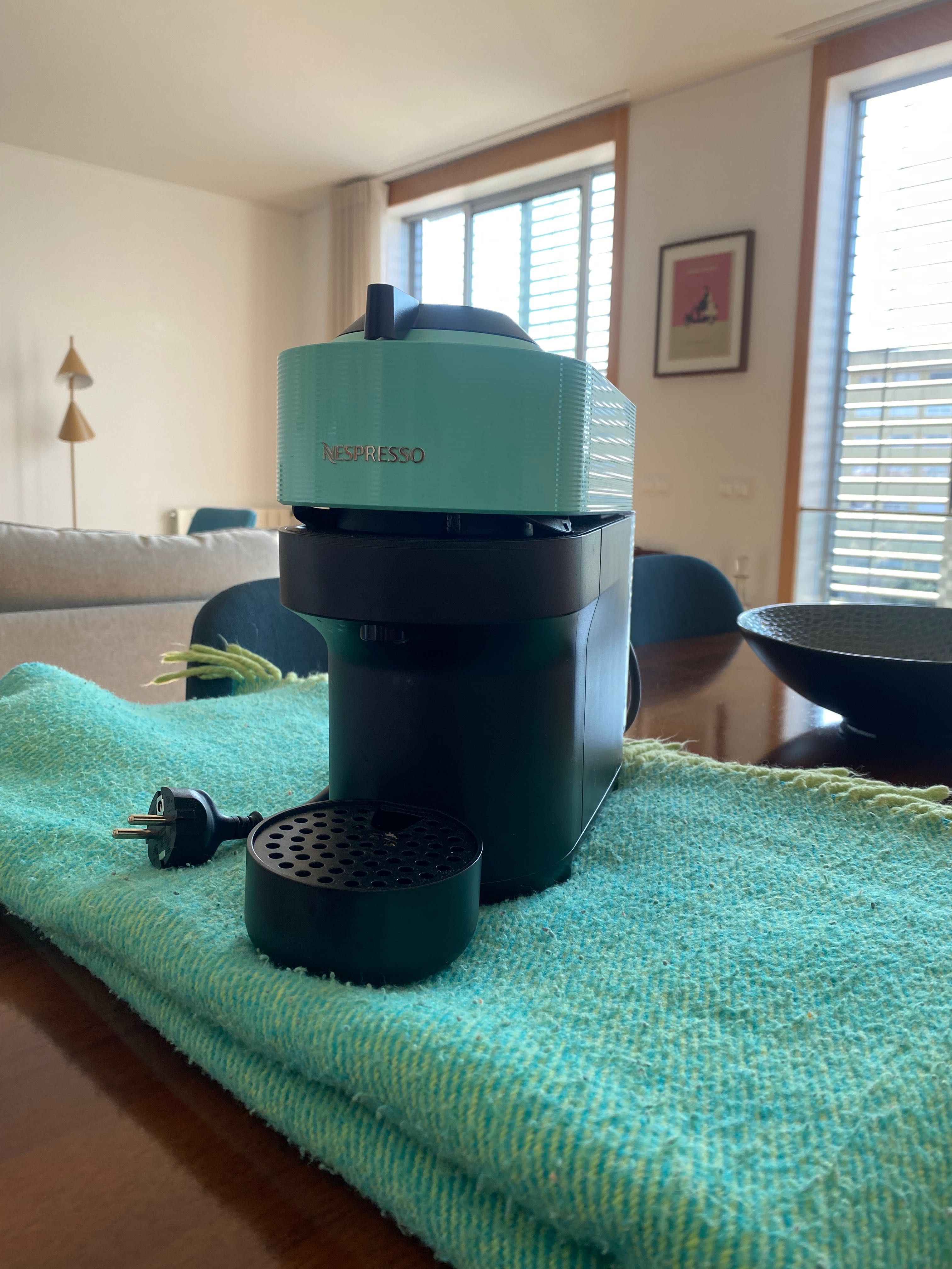 Máquina Nespresso Vertuo Pop