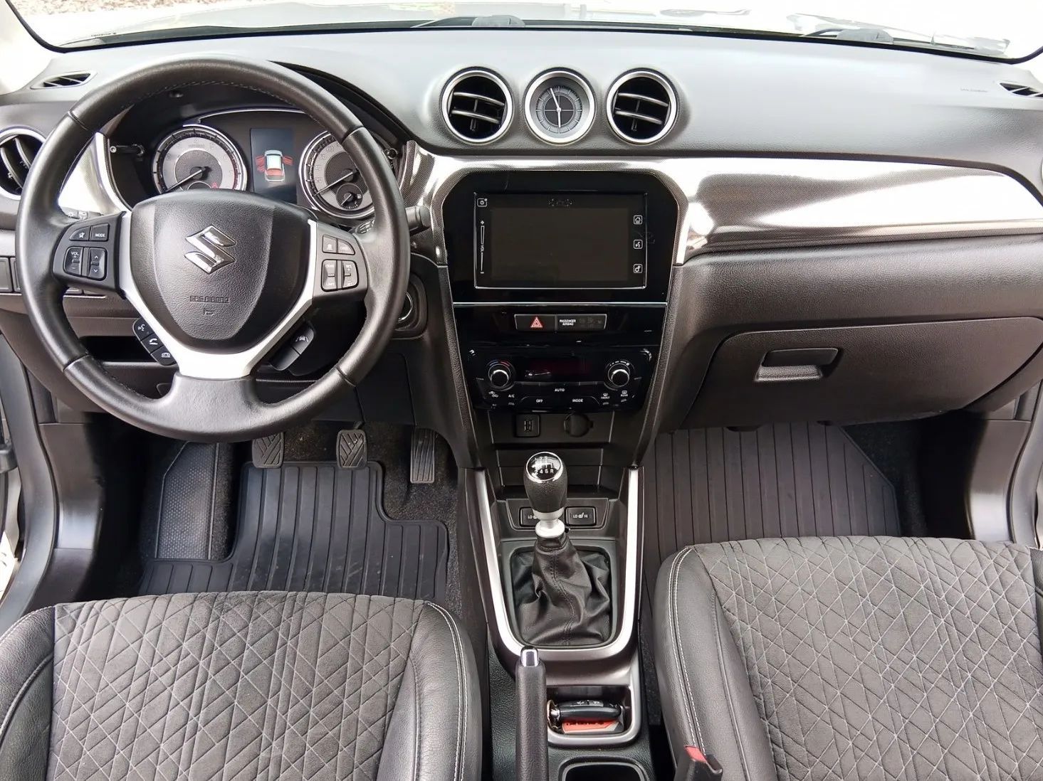 Suzuki Vitara Suzuki Vitara 1.4 Boosterjet* Elegance *stan idealny*mały przebieg