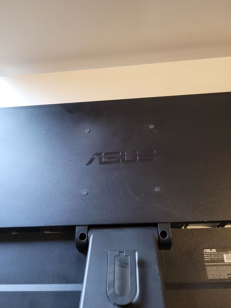 Monitor LCD ASUS 22"