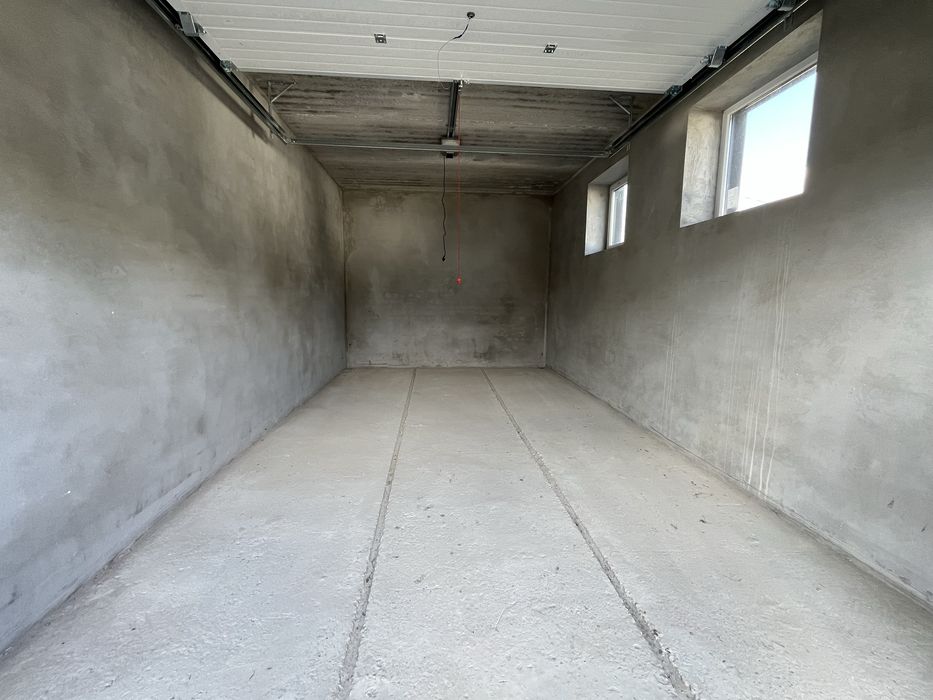 Продається будинок 140 м2 готовий до ремонту. Можливий обмін.