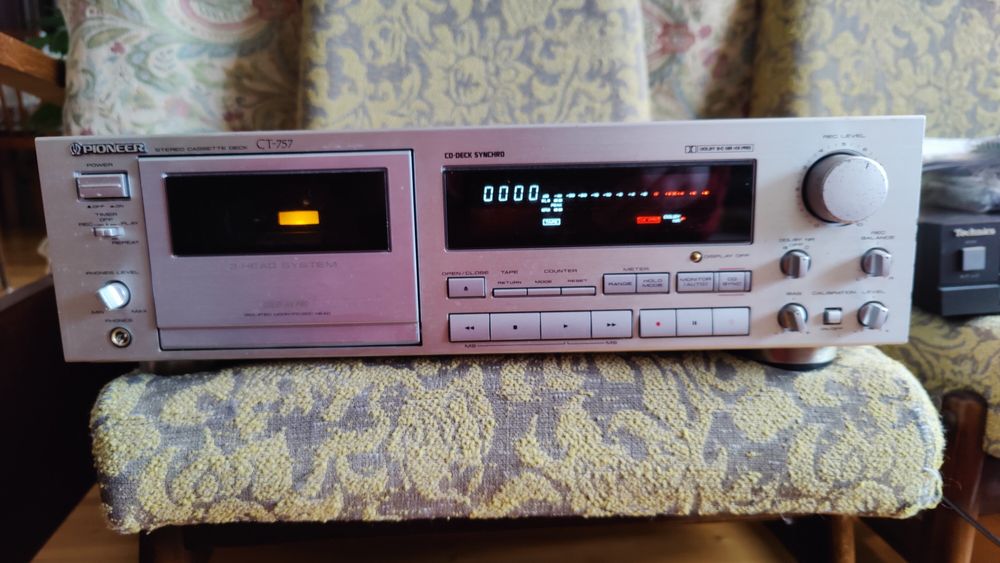 Pioneer CT 575 cassette deck
