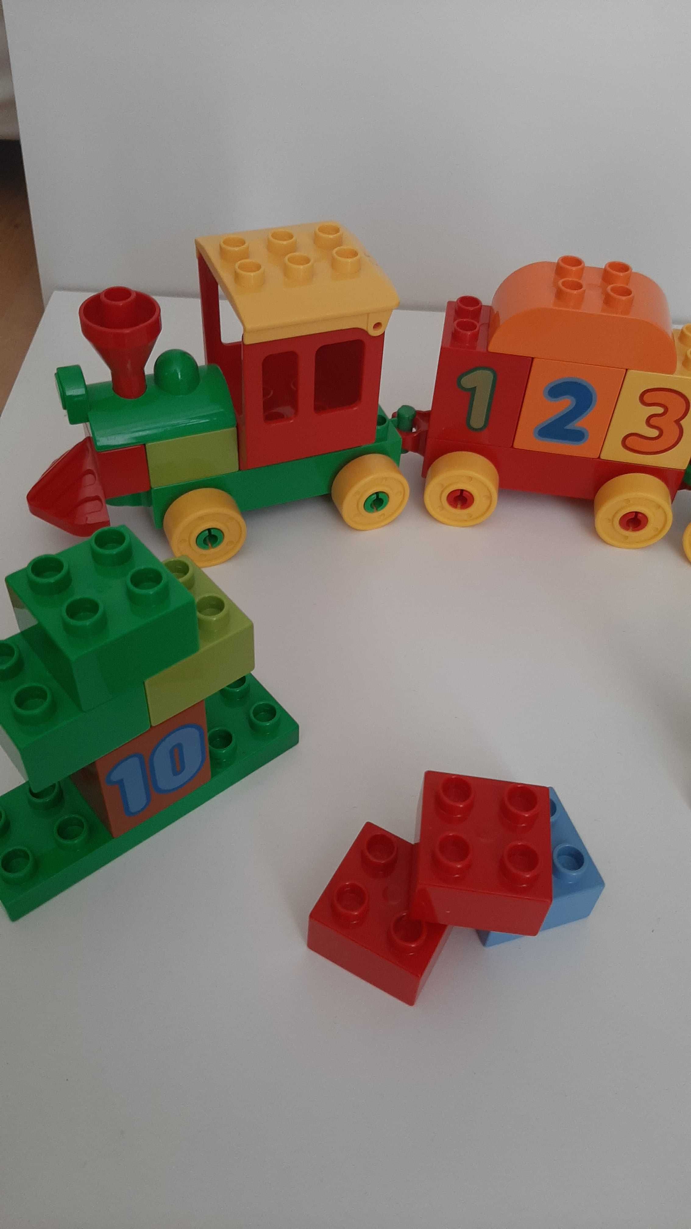 Lego duplo - pociąg z cyferkami