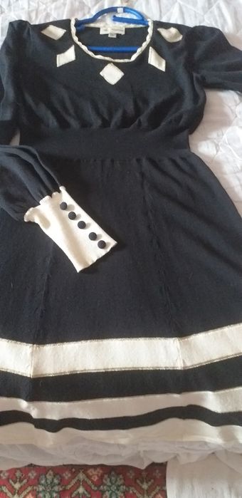 Женское платье размер М