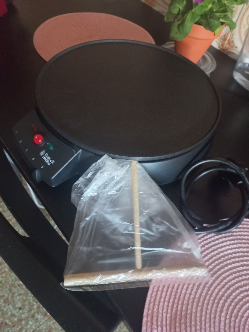 Máquina de fazer crepes Russel Hobbs