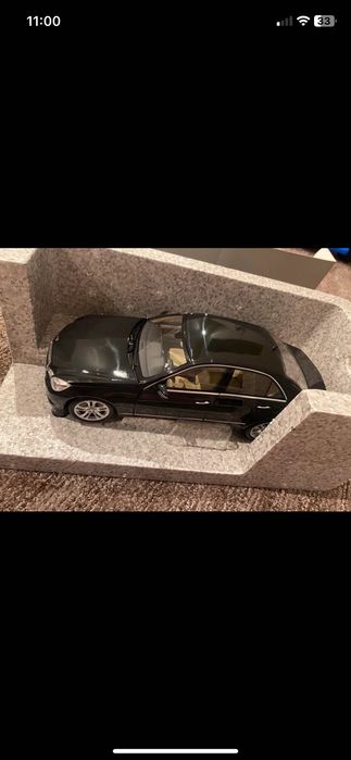 Mercedes W212 1:18 Minichamps