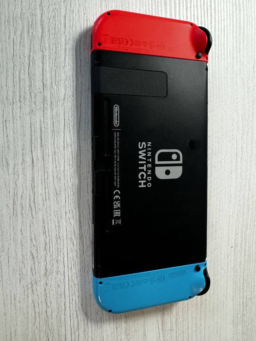 Nintendo switch с картой памяти на 512 GB и играми