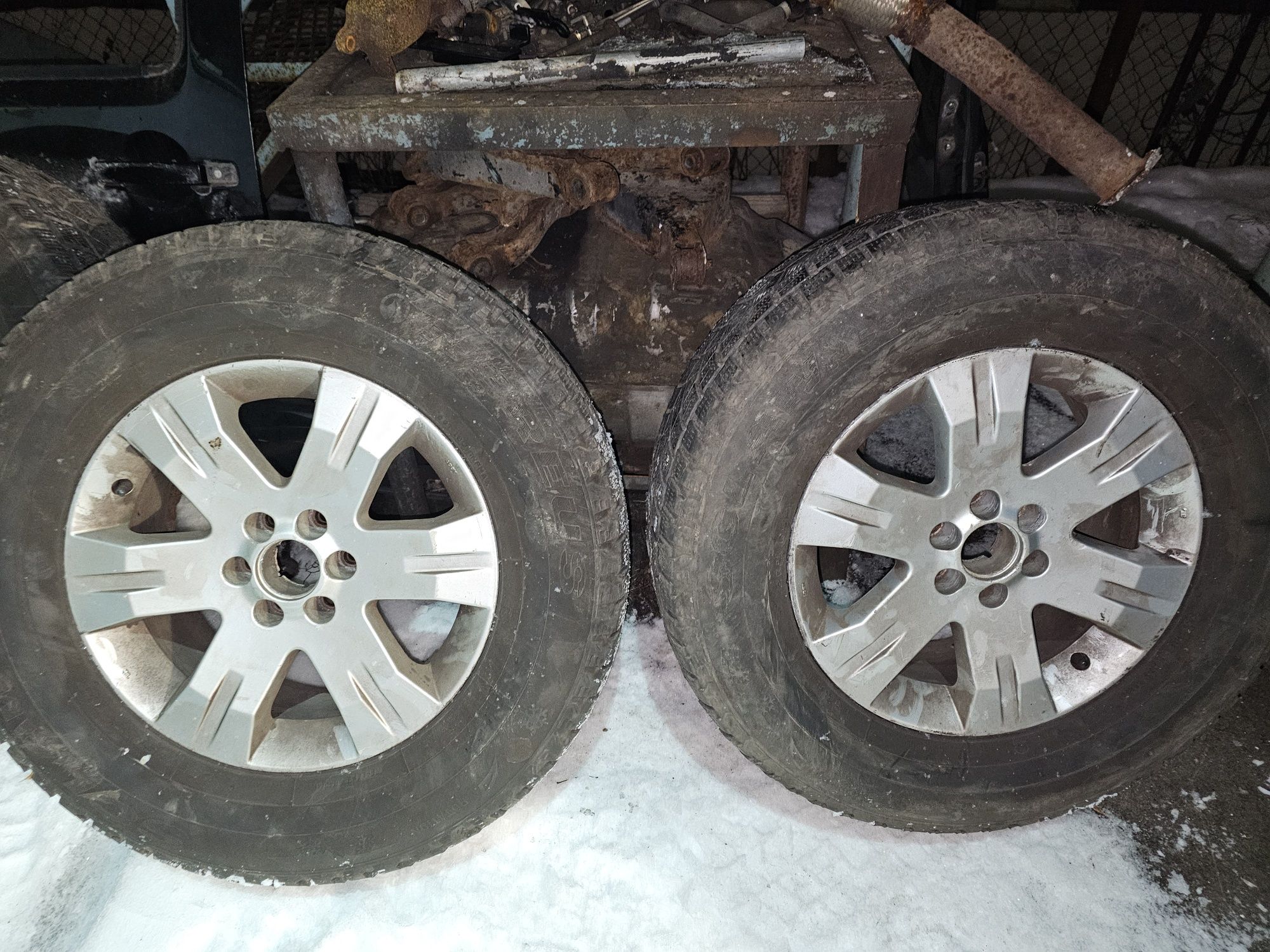 Резина на дисках R17  NISSAN Pathfinder R51 4 шт.