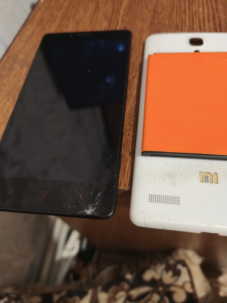 Смартфон Xiaomi Redmi 2