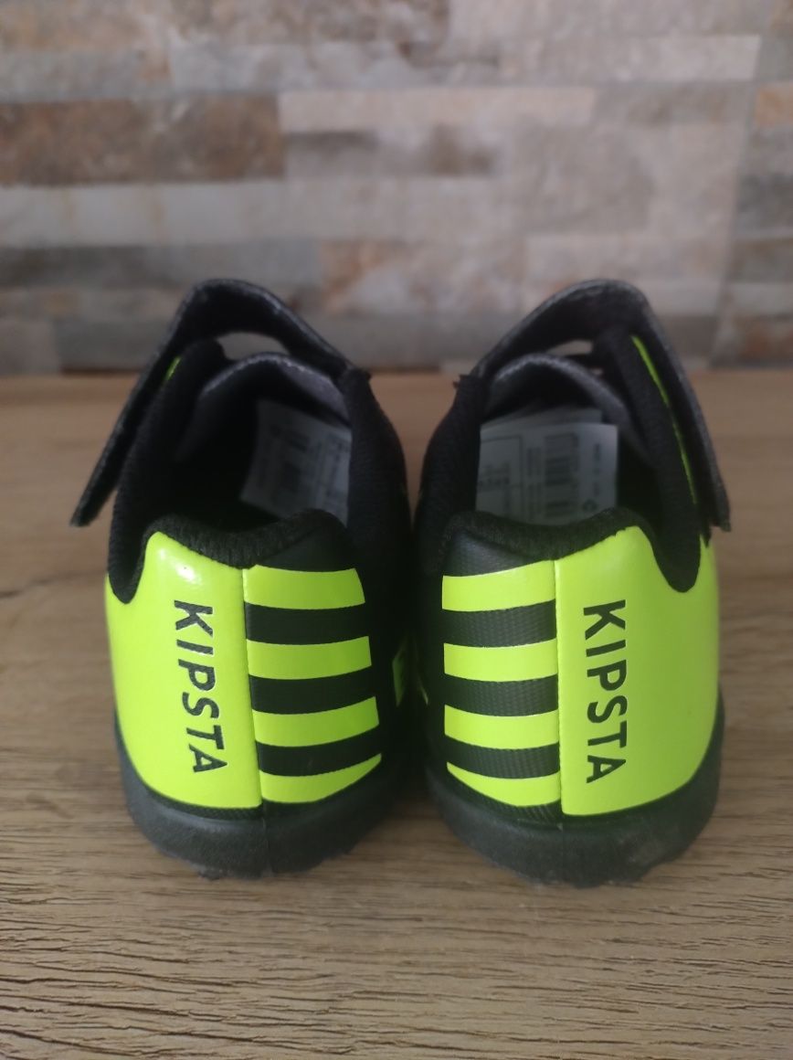 Buty do piłki nożnej Kipsta r. 33