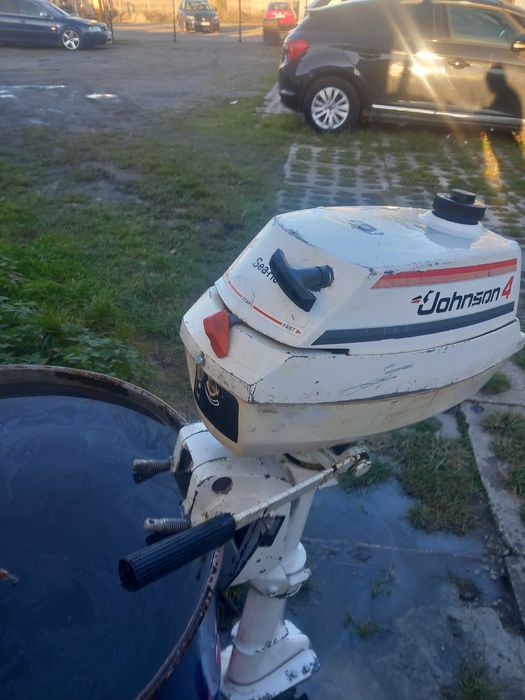 Silnik  zaburtowy  Johnson  4.0