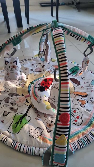 mata niemowlęca edukacyjna gruba grajaca Lionelo