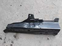 Кузовные части,телевизор,кронштейн subaru forester sj
