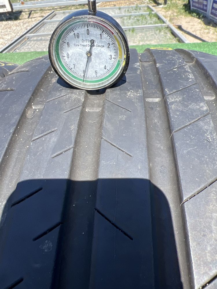 Opony Bridgestone Alenza 255/50/21 komplet