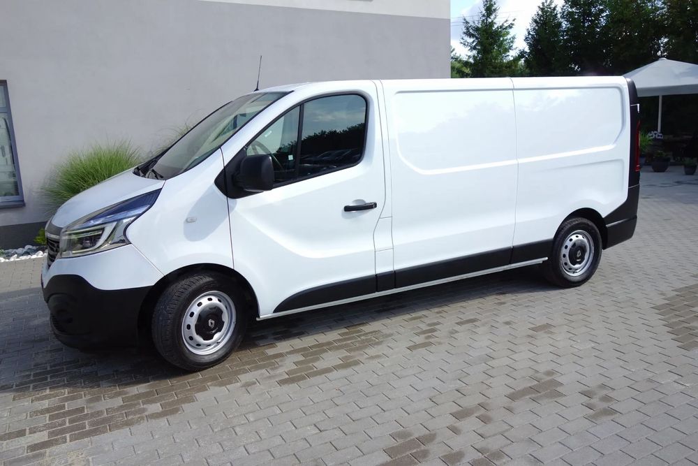Renault Trafic  2.0 DCI 120 KM Long Klima Kamera Ledy  20 Rok Long