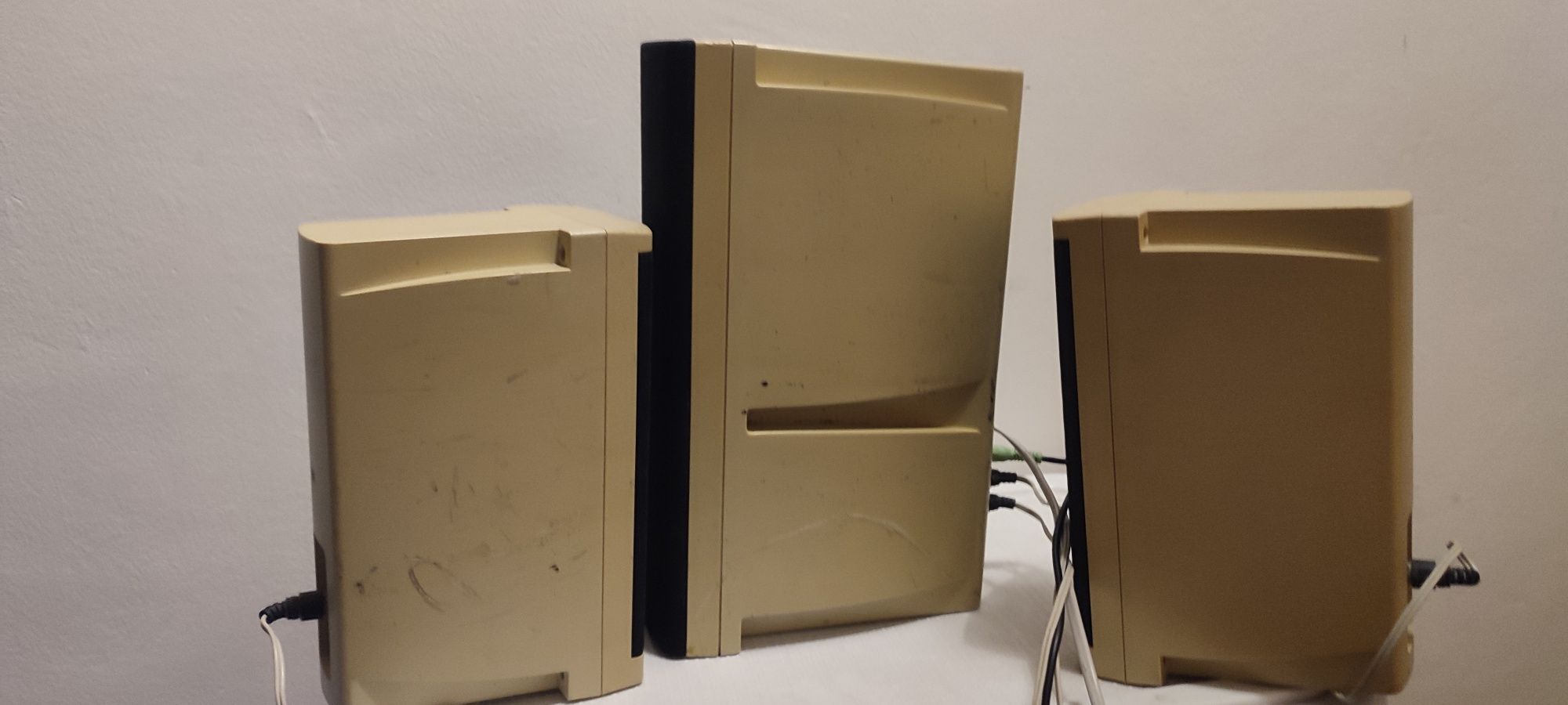 Retro głośniki do PC z subwooferem Trust Soundwave 1000 3D plus