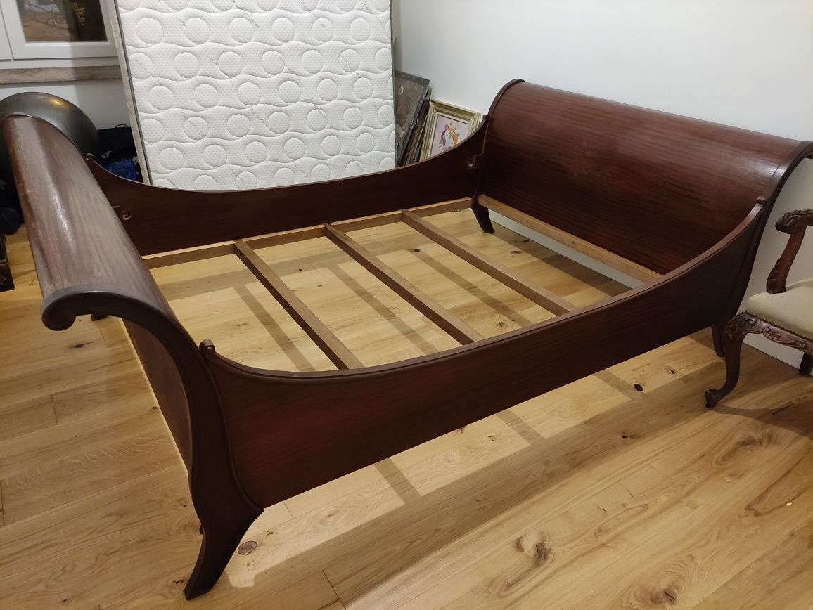 Cama Casal Estilo Romântico Séc. XIX