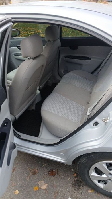 Продам машину Hyundai Accent