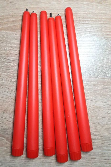 Світлодіодні червоні свічки на батарейках на Новий рік, з нюансом