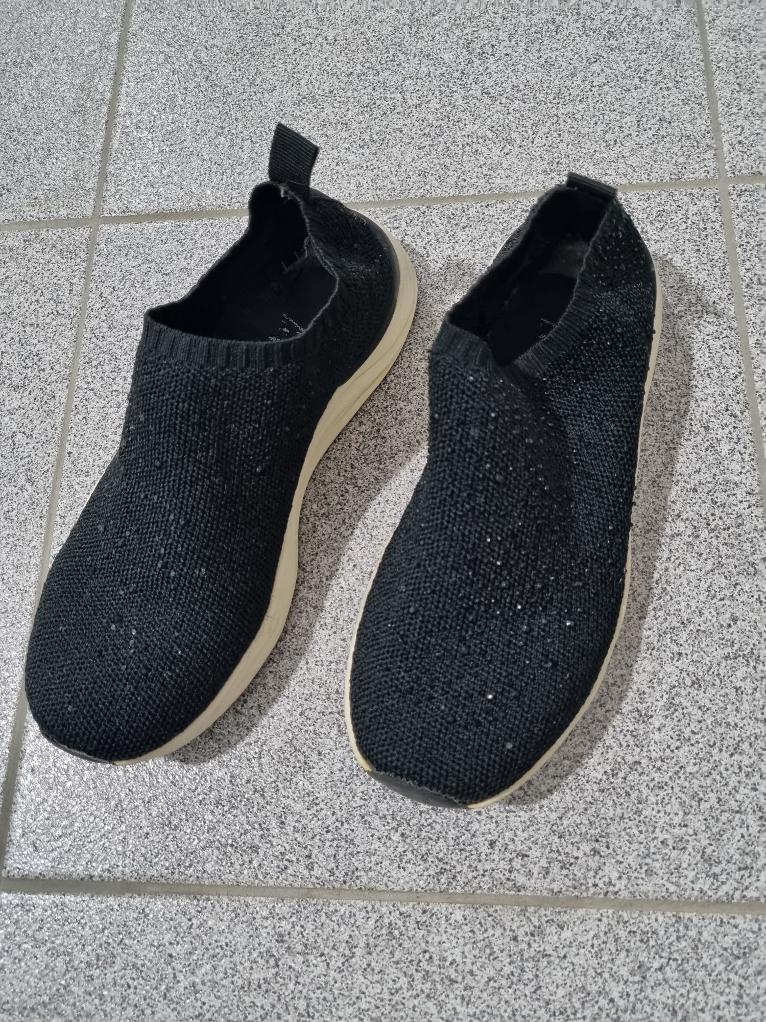 Vendo Tenis Zara