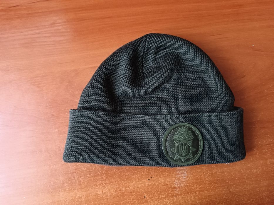 Продам оливові шапкі нгу б/у