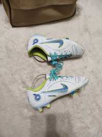 Бутси  Nike mercurial 35р. 22.см   original стан відмінний