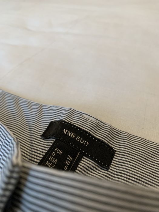 Calças Mango curtas