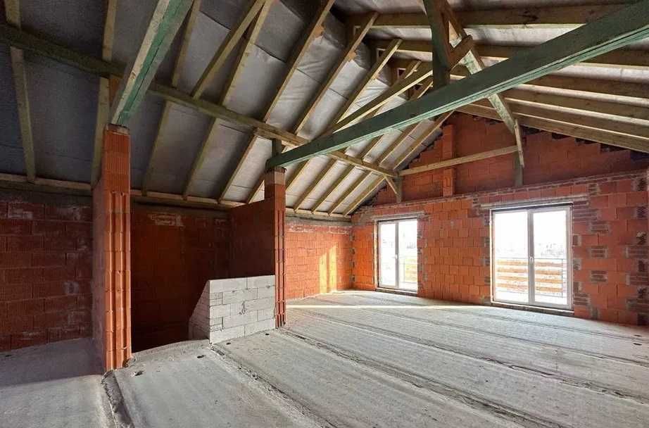 Продається величезний Таунхаус біля Калинової Слободи - площею 167м2