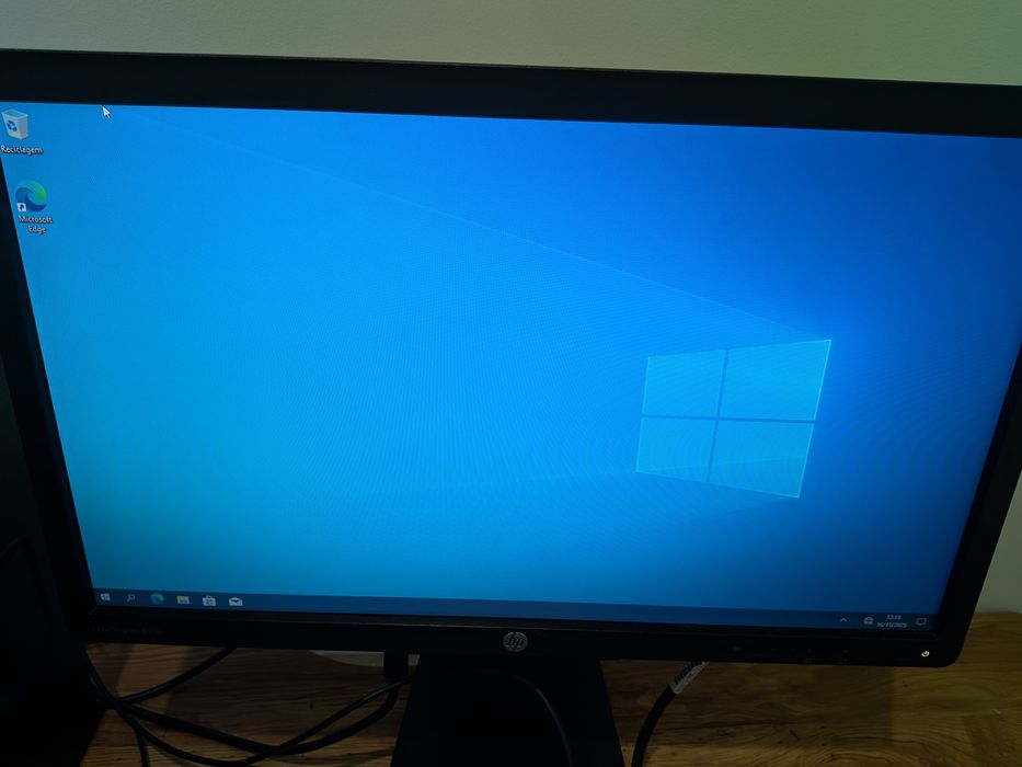 Conjunto computador + periféricos