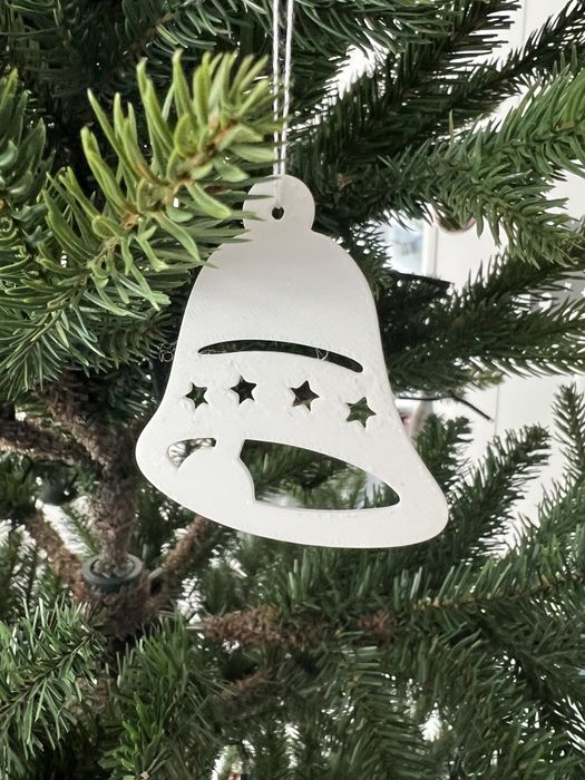 Новорічні прикраси на Ялинку