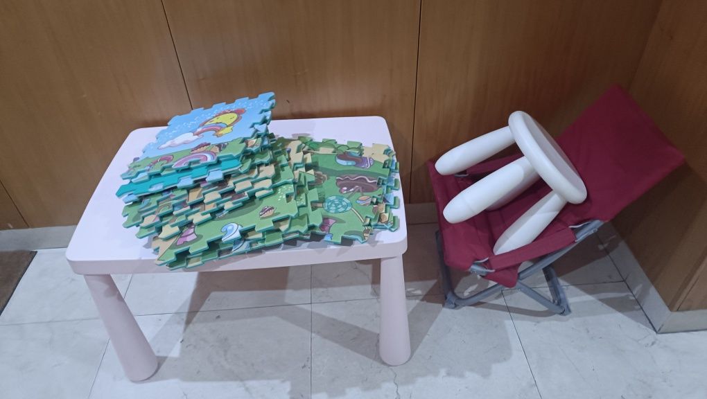 Mesa e Cadeiras Criança