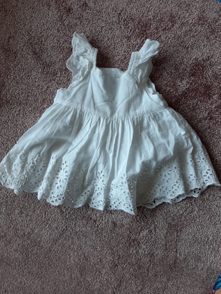 Vestido bebé branco GAP 3-6 meses